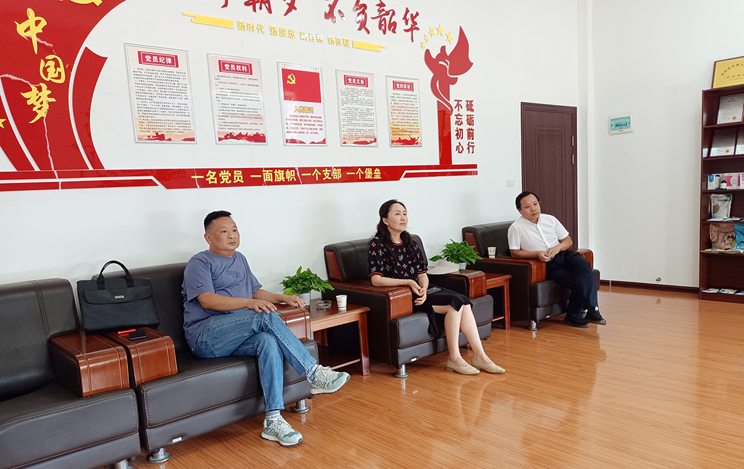 科技財政領導到訪 (3) 拷貝小圖.jpg